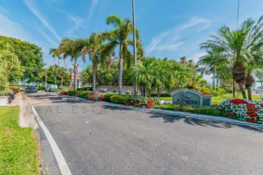 La Puerta Beautiful Bayfront Condo
